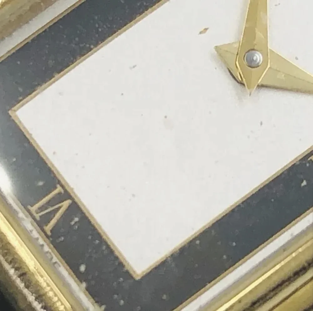 GUCCI Women's 2600L Quartz Watch St.Steel Gold Plated